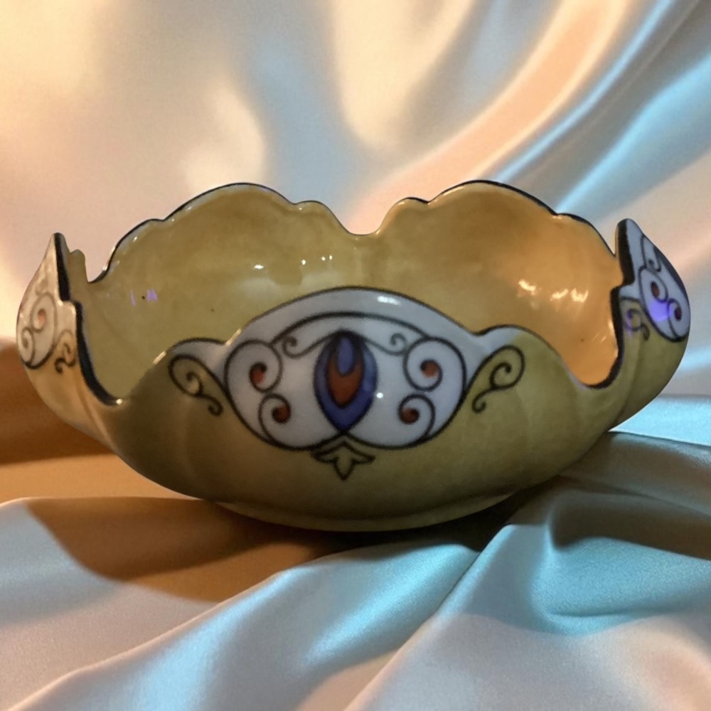Beautiful Tillowitz Bowl